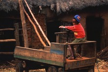 Enfant sur charriot Ambohimahasoa