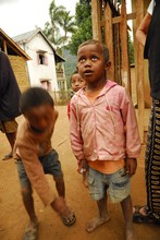 Regard d'enfant village de Ranomafana